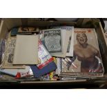 A TRAY OF VINTAGE EPHEMERA TO INCLUDE PICTURE GOER MAGAZINES ETC
