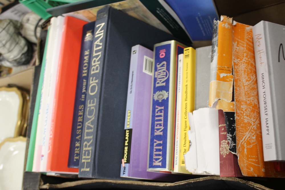 A TRAY OF MISCELLANEOUS BOOKS TOGETHER WITH A TRAY OF ASSORTED TINS (TRAYS NOT INCLUDED) - Image 5 of 5