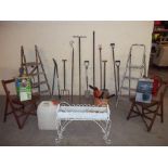 A SELECTION OF GARDEN TOOLS TO INCLUDE A WROUGHT IRON PLANTER AND WOODEN AND ALUMINIUM STEP LADDERS