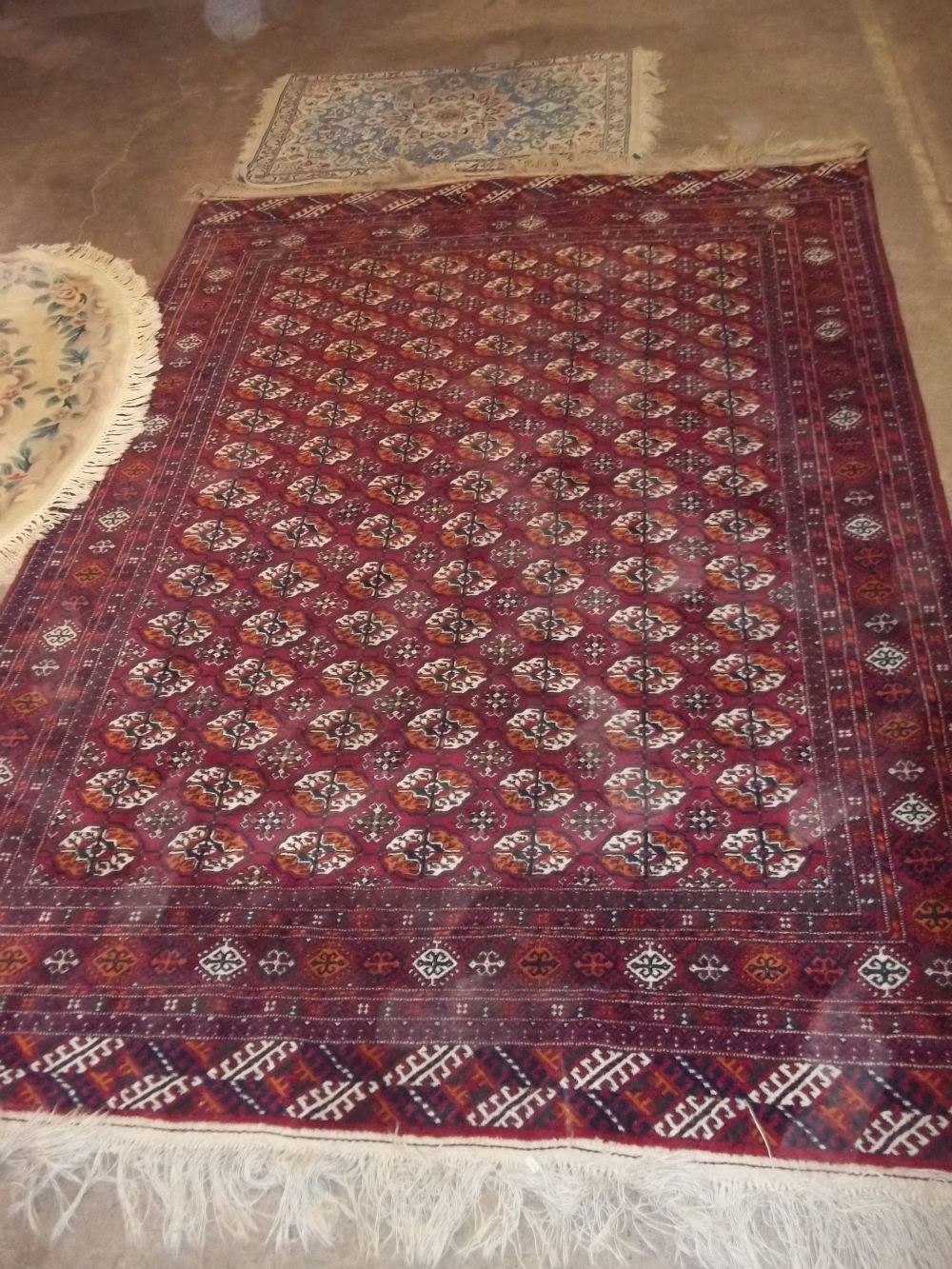 A SELECTION OF FIVE RUGS - Image 3 of 10