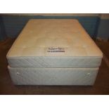 A SLUMBERLAND RED SEAL FOUR DRAWER DIVAN BED, 700 SERIES