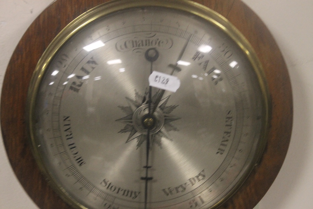 AN ANEROID BAROMETER - Image 2 of 5