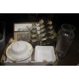 A TRAY OF SUNDRIES TO INCLUDE A MODEL OF A SHIP, LARGE GLASS VASE WITH BUTTERFLY DECORATION ETC. (