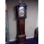 AN ANTIQUE LONGCASE / GRANDFATHER CLOCK