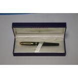 A WATERMAN OF PARIS FOUNTAIN PEN IN BOX