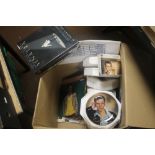 A COLLECTION OF FRANK SINATRA INTEREST ITEMS TO INCLUDE TWO BOOKS, PICTURE PLATES, RECORDS ETC.