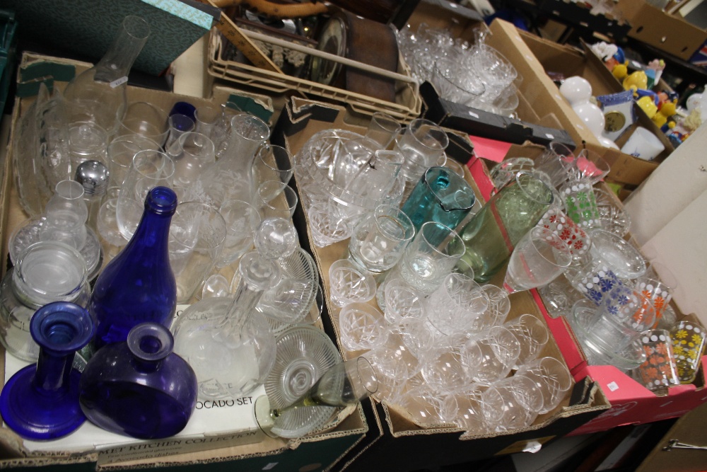 THREE TRAYS OF GLASSWARE TO INCLUDE DECANTER, FRUIT BOWL ETC. (TRAYS NOT INCLUDED)