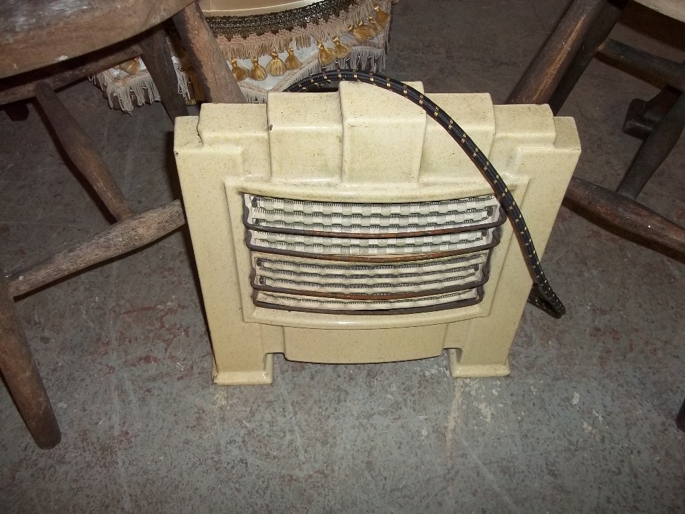 A QUANTITY OF ITEMS TO INCLUDE AN ART DECO ELECTRIC FIRE, TWO ANTIQUE STOOLS, VINTAGE CASES, A RUG - Image 3 of 5