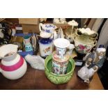 A QUANTITY OF ASSORTED CERAMICS TO INCLUDE A PAIR OF VICTORIAN STYLE TWIN HANDLED VASES (A/F), LARGE