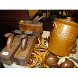 THREE VINTAGE WOODEN JACK PLANES, STONEWARE CROCK AND PART AIRING RACK