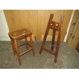 A SMALL VINTAGE STOOL AND AN EASEL (2)