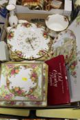 A TRAY OF ROYAL ALBERT OLD COUNTRY ROSES CHINA TO INCLUDE A WALL CLOCK