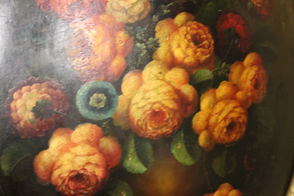 A GILT FRAMED 19TH CENTURY CONVEX OIL ON BOARD STILL LIFE STUDY OF FLOWERS IN A VASE OVERALL SIZE - Image 2 of 3