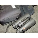 A PAIR OF LEICA ULTRAVID 7X42 BINOCULARS IN CARRY BAG