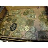 THREE TRAYS OF VINTAGE BRASS STEAM INTEREST BRASS PLAQUES ETC.