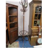 AN INDUSTRIAL STYLE HEAVY METAL HAT / COAT STAND H 196 cm