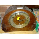 AN OAK ART DECO MANTEL CLOCK