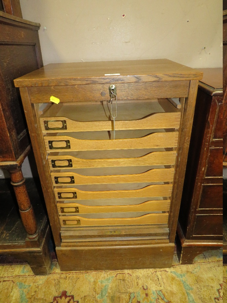 A VINTAGE OAK TAMBOUR FRONTED CABINET H-77 W-47CM - WITH KEY - Image 2 of 3