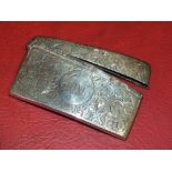 AN ANTIQUE HALLMARKED SILVER ENGRAVED CARD CASE, APPROX WEIGHT 32 G