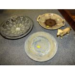 A TIFFANY STYLE LEADED GLASS CEILING LIGHT SHADE TOGETHER WITH TWO STUDIO POTTERY CHARGERS AND A