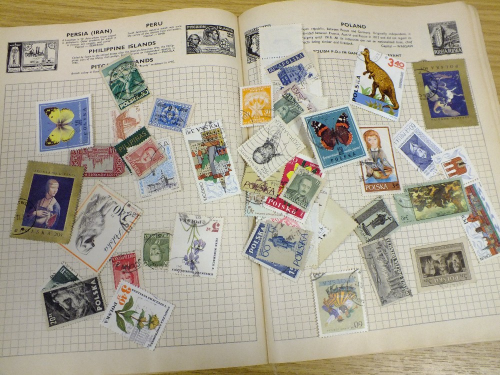 A VINTAGE STAMP ALBUM AND CONTENTS - Image 3 of 4