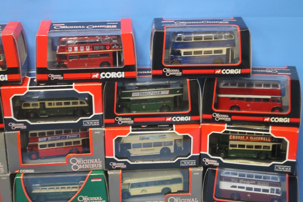 THIRTY TWO BOXED CORGI OMNIBUSES, 1:76 Scale. - Image 4 of 5