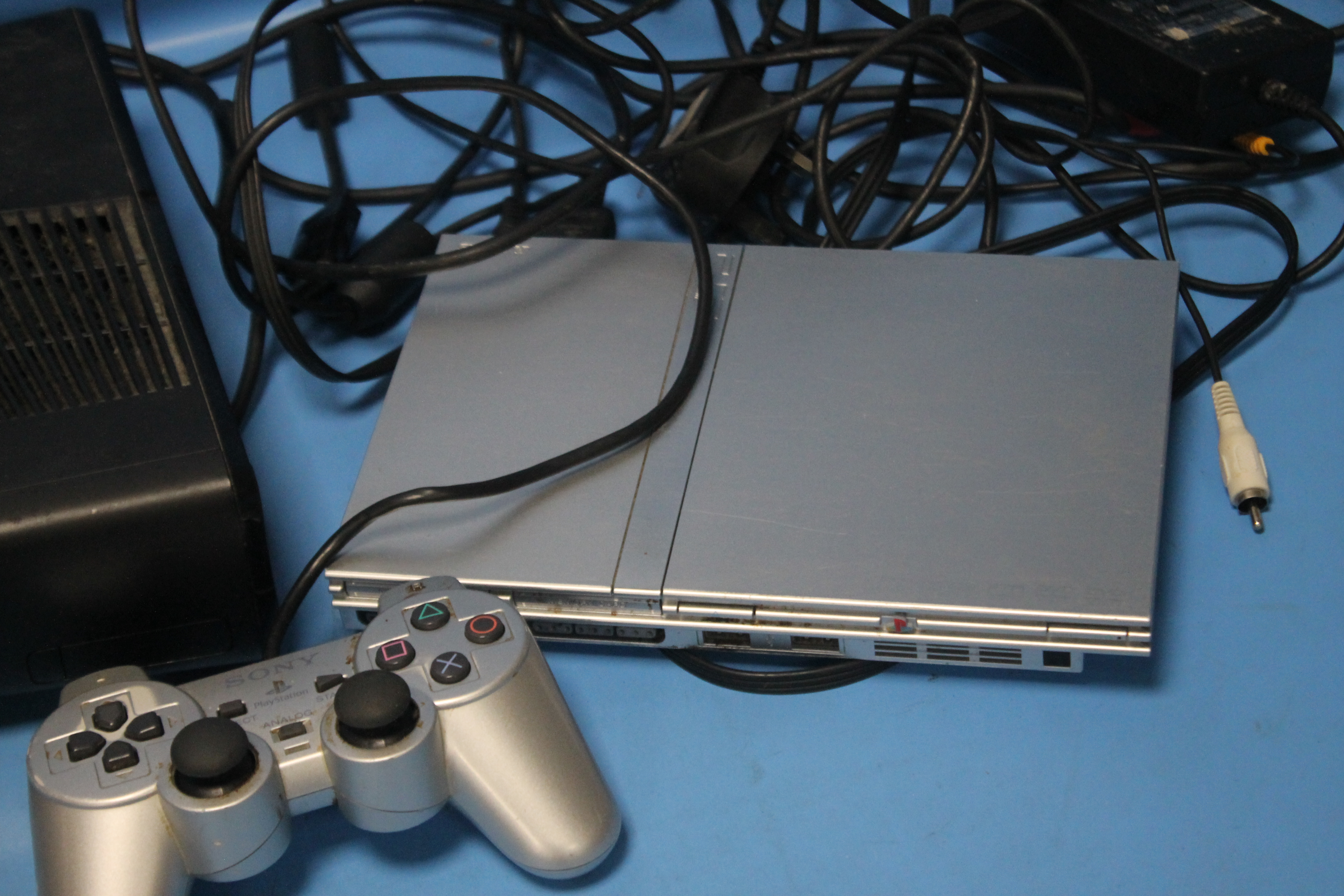 AN XBOX 360 CONSOLE NO ADAPTER OR CONTROLLERS, together with a Playstation 2 console and controller - Image 3 of 3