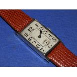 A GENTS VINTAGE ART DECO WRISTWATCH