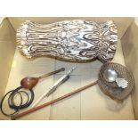 A NEW ZEALAND MAORI FERN WOOD VASE, FESTIVAL OF BRITAIN CADDY SPOON, WOODEN SPOONS ETC