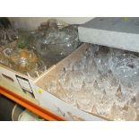 FOUR TRAYS OF ASSORTED GLASSWARE TO INCLUDE A BOXED EDINBURGH CRYSTAL CONTINENTAL COLLECTION 6 GLASS