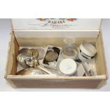 A BOX OF COLLECTABLES TO INCLUDE COINS AND SILVER PLATED FLATWARE