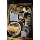 A TRAY OF CERAMICS AND COLLECTABLES TO INCLUDE A CAST IRON PIGGY BANK, GOEBEL OWL FIGURE ETC.
