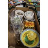 A TRAY OF GLASSWARE AND CERAMICS (TRAY NOT INCLUDED)