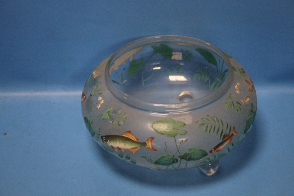 A GLASS BOWL WITH UNUSUAL FISH AND LILY PAD DECORATION