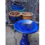 SIX ITEMS INCLUDING, FIVE CERAMIC GARDEN PLANTERS AND A CERAMIC BIRD BATH