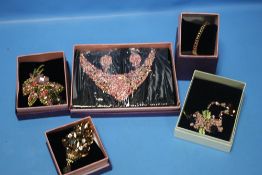 A QUANTITY OF BOXED "SEP" JEWLLERY TO INCLUDE NECKLACE AND EARRING SET, BROOCHES, BANGLE ETC.