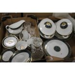 TWO TRAYS OF ROYAL DOULTON CARLYLE TEA & DINNERWARE AND A SMALL COLLECTION OF GLASSWARE (TRAYS NOT