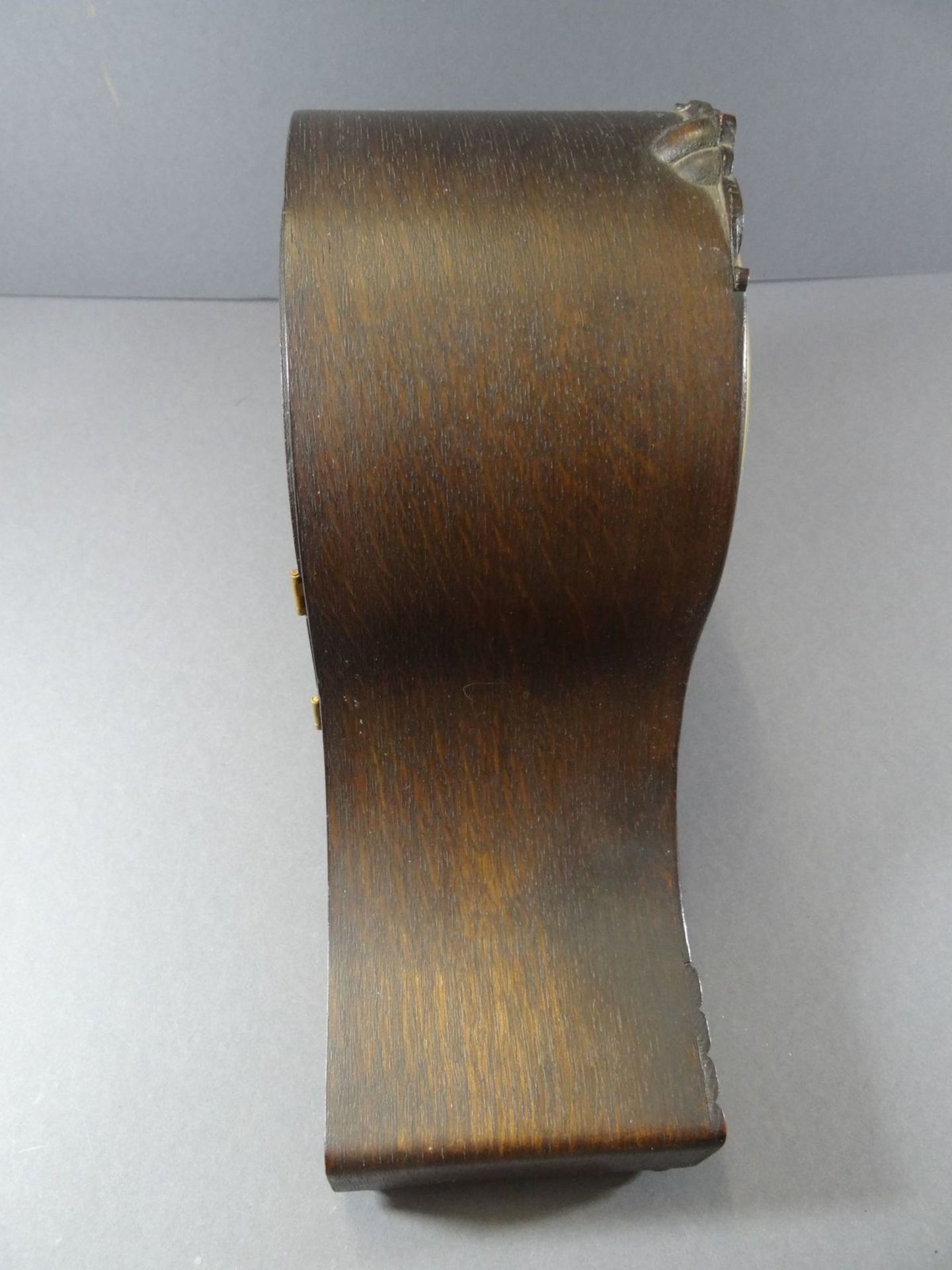 Buffetuhr um 1930, Pendel anbei, Werk läuft, Schlagwerk abgebaut, H-26 cm, B-48 cm - Bild 2 aus 5