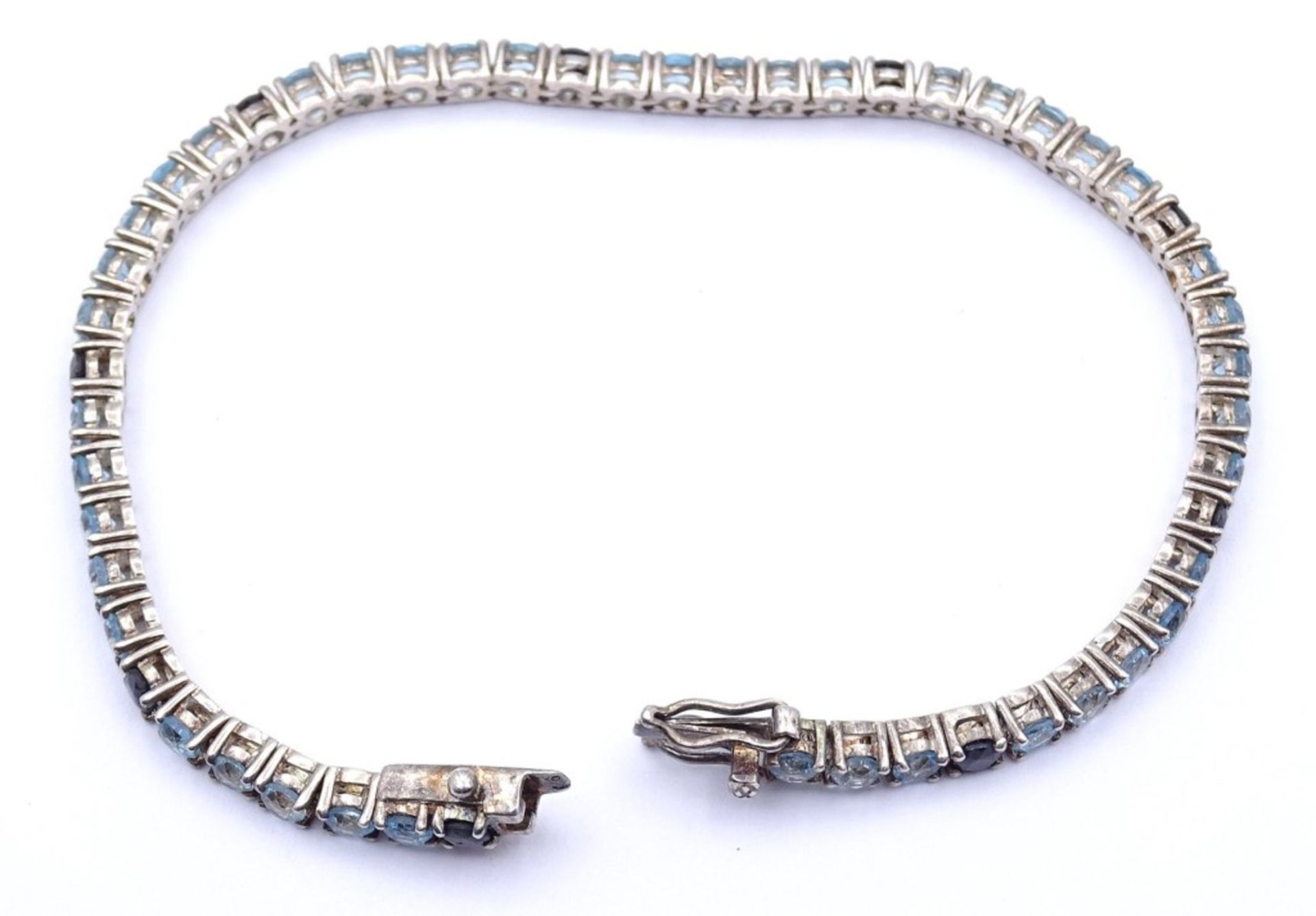 Silber Armband mit rund facc.Edelsteinen,Saphire und Blautopase?,Sterling Silber 0.925. L- 19cm, - Bild 4 aus 4
