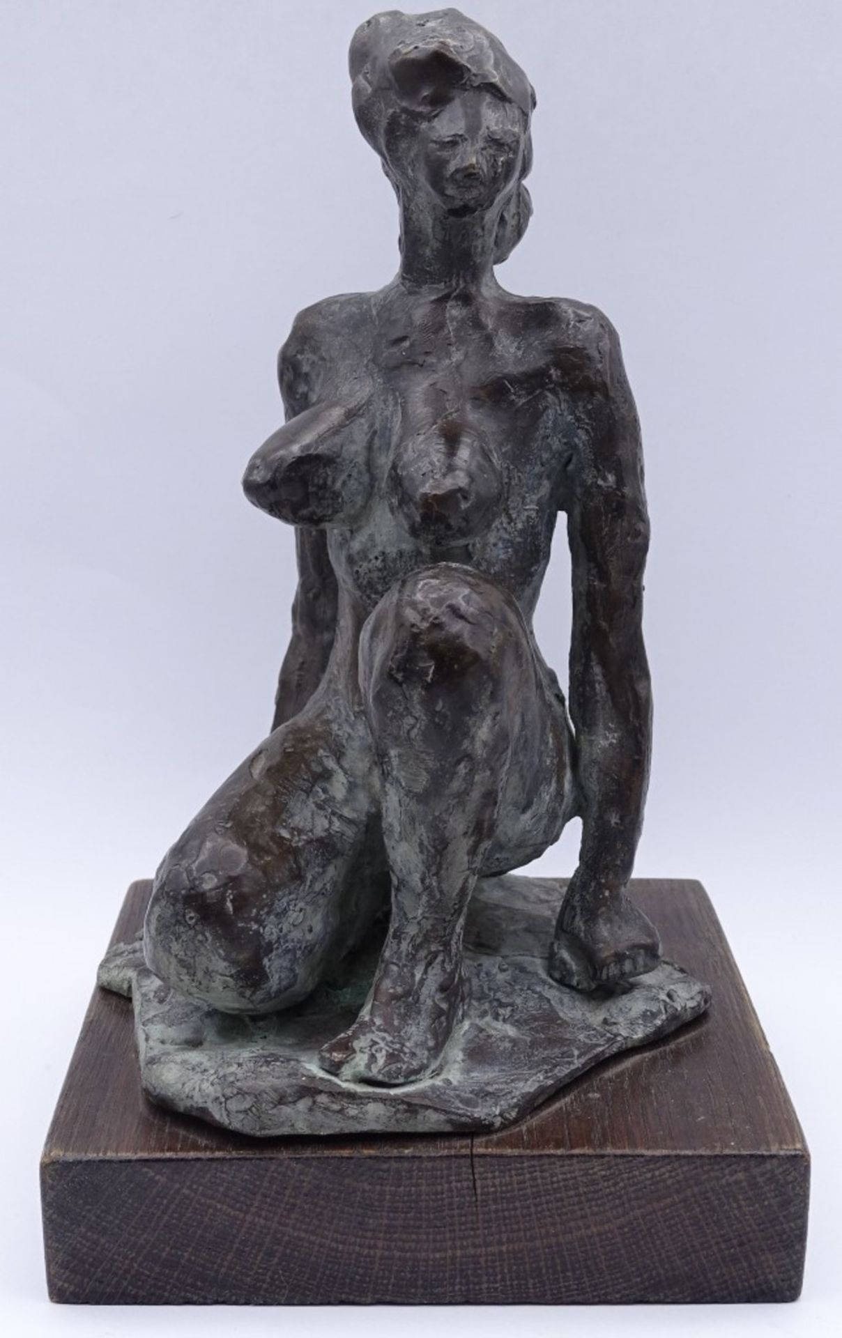 Bronzefigur Weiblicher Akt 'Marta' - Henryk Bakalarczyk auf Holzsockel, H- 20cm