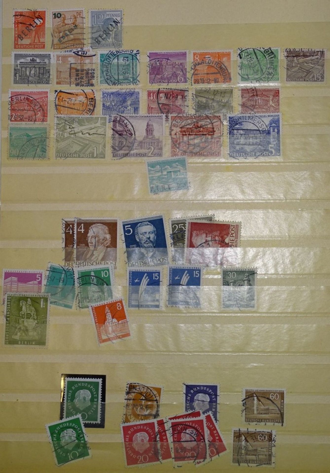 Konvolut Briefmarken Alben + Schachtel,Marken aus aller Welt, (11 Alben,1x Schachtel) - Bild 4 aus 10