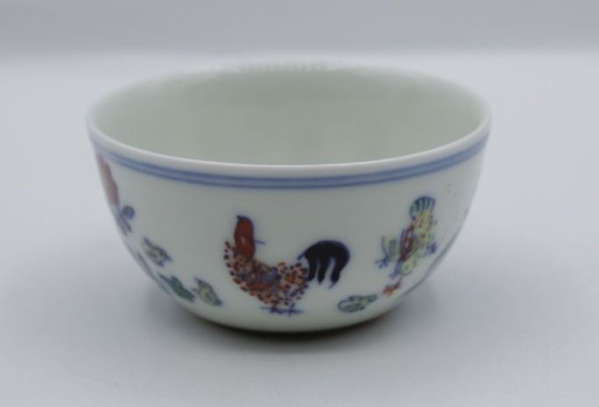 kl. Schale, China, gemarkt, bemalt mit Blumen und Hahn, H-4cm D-8cm. - Image 2 of 4