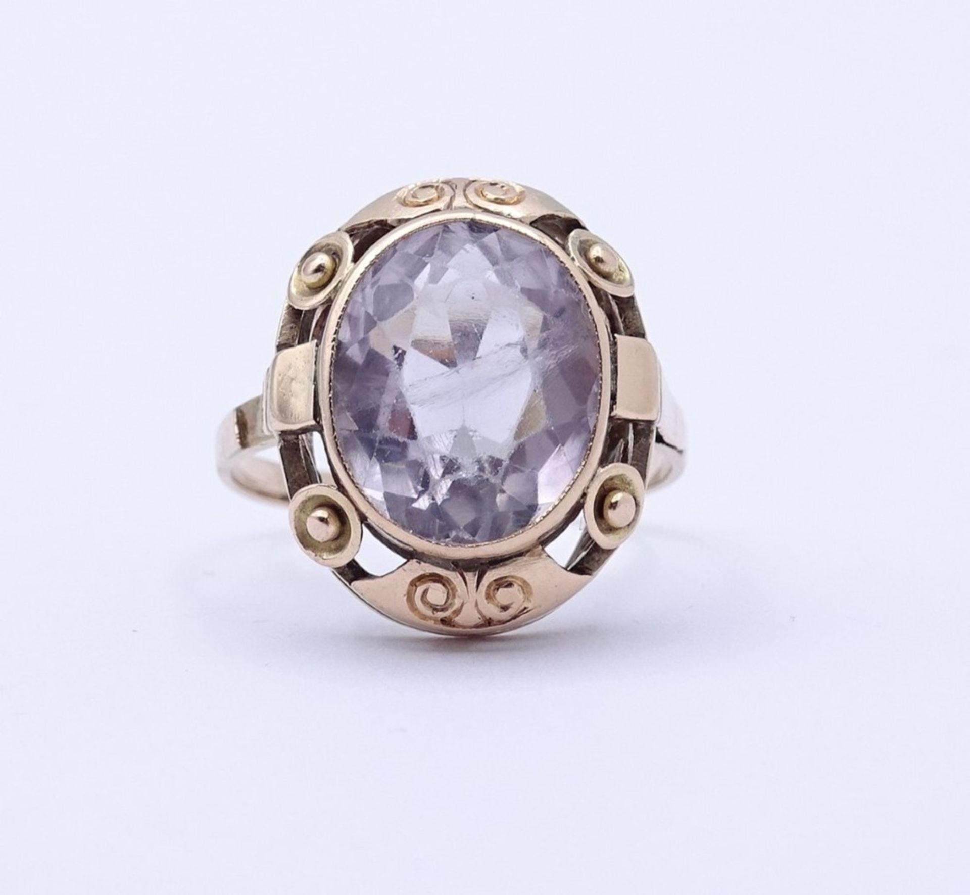 Goldring 0.585 mit einen oval facc. Amethyst?,seitlich fehlt ein Stück Schiene,Tragespuren am - Bild 2 aus 10