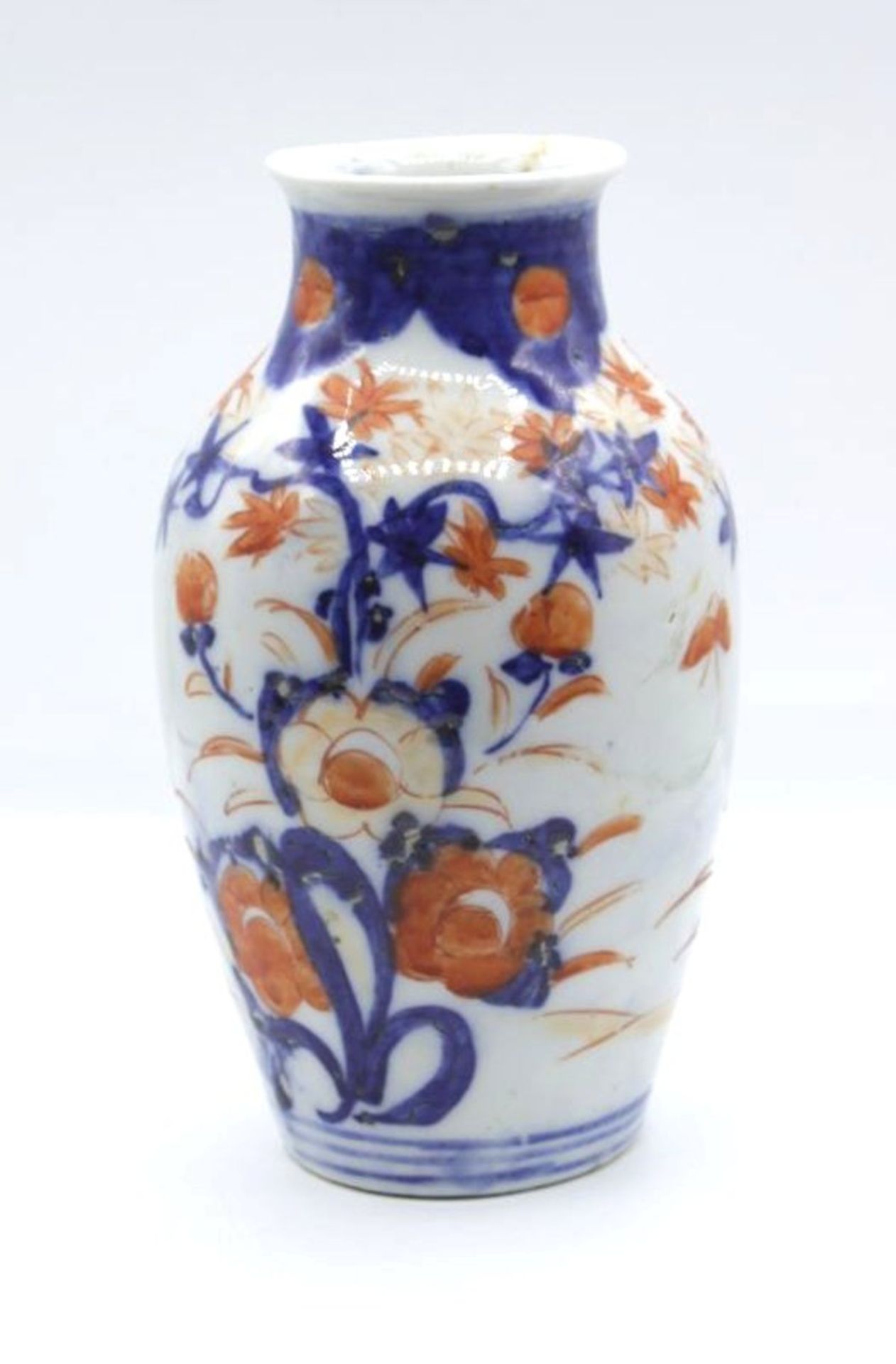 Vase, China, florale Bemalung, berieben, H-18cm.