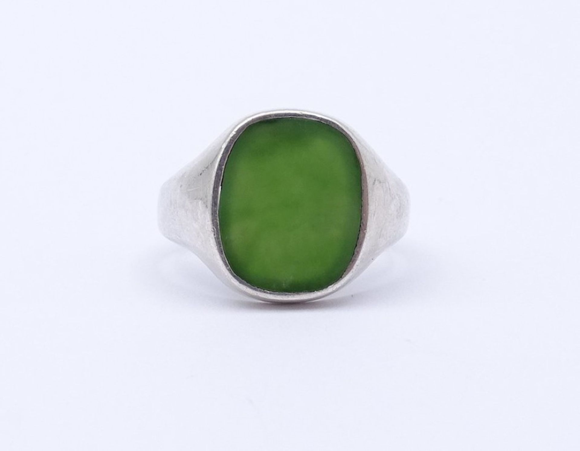 835er Silber Ring mit Jade, 7,0gr., RG 65