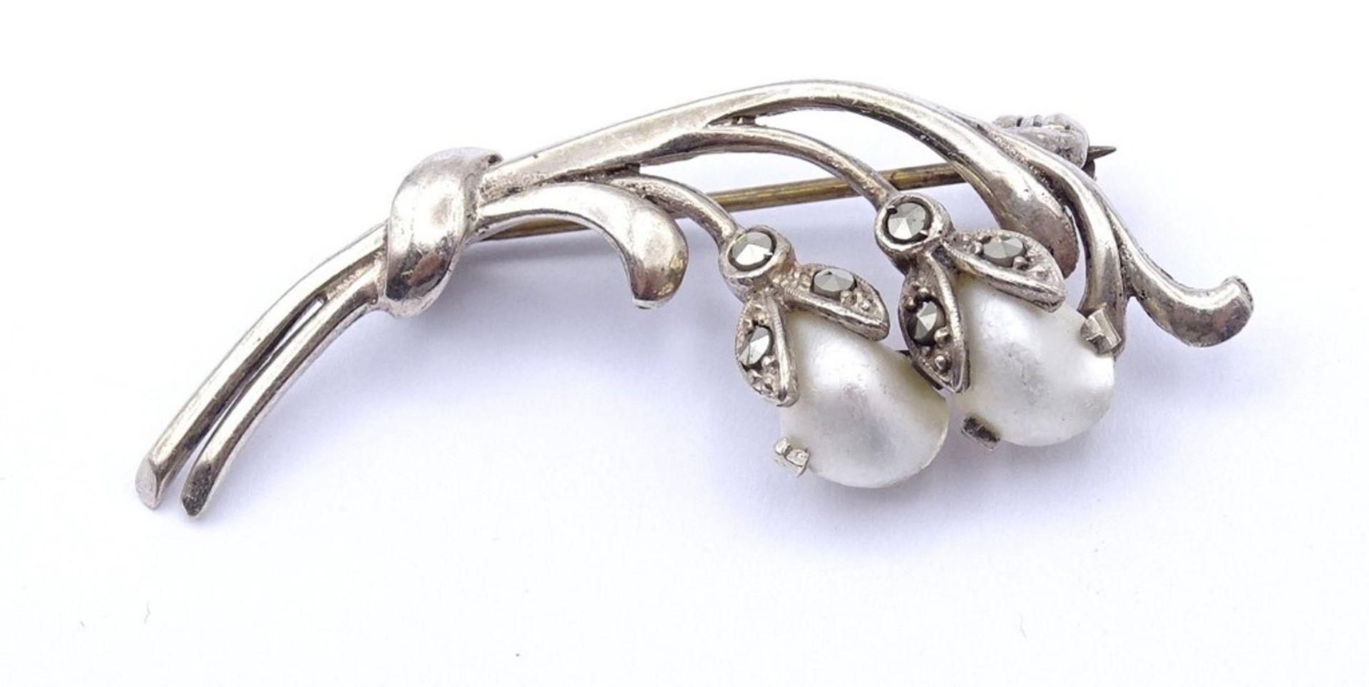 Brosche mit Perlen und Markasiten,Silber 0.835 L- 4,2cm, 3,8gr. - Bild 2 aus 3