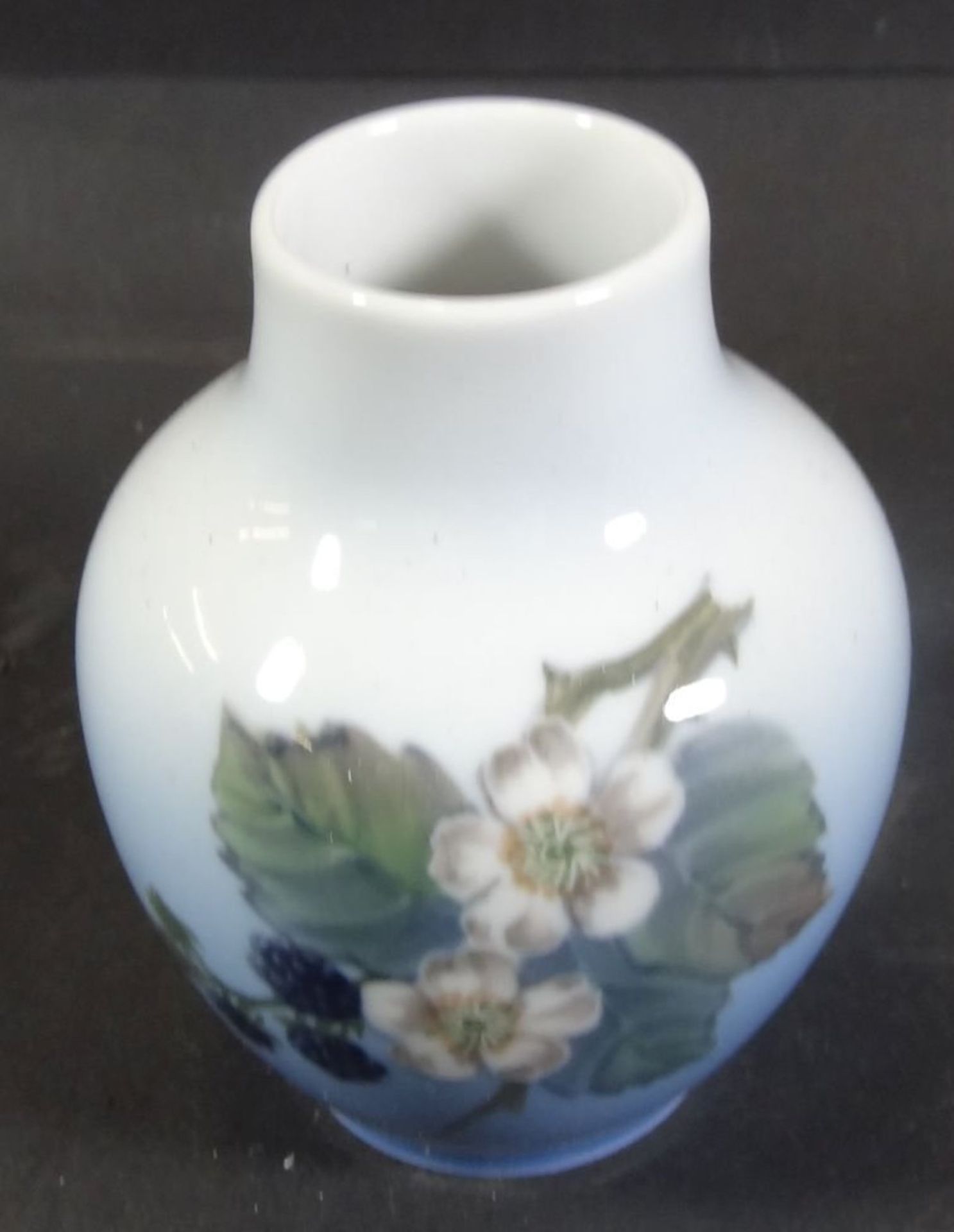 kleine Vase mit Blumendekor "Royal Copenhagen", H-10 cm - Bild 3 aus 6