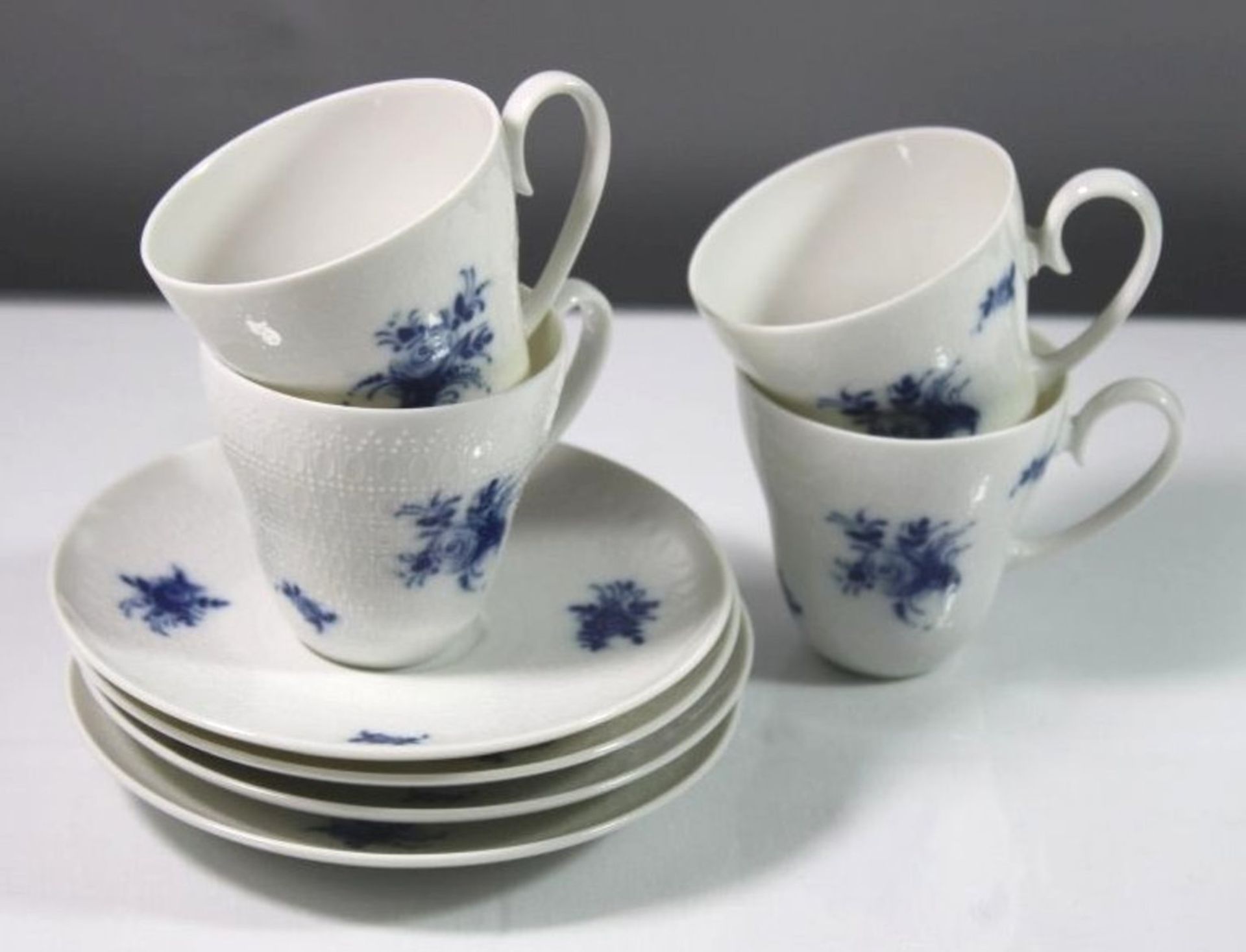 4x Mokkatassen mit U.T., Rosenthal studio-line, blaue Blume, Tasse H-6cm.