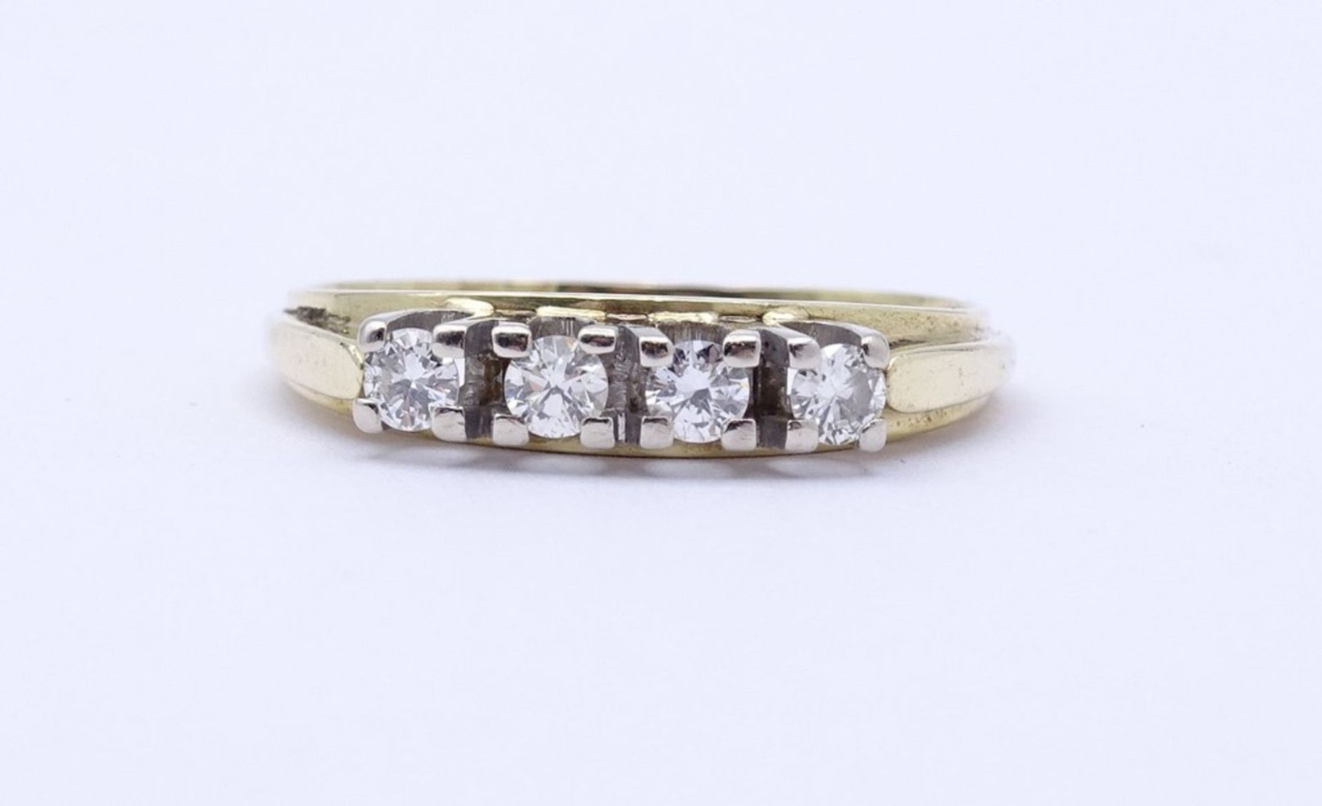 Goldring 0.585 mit Brillanten zus. 0,38ct., GG/WG, 4,1gr., RG 62