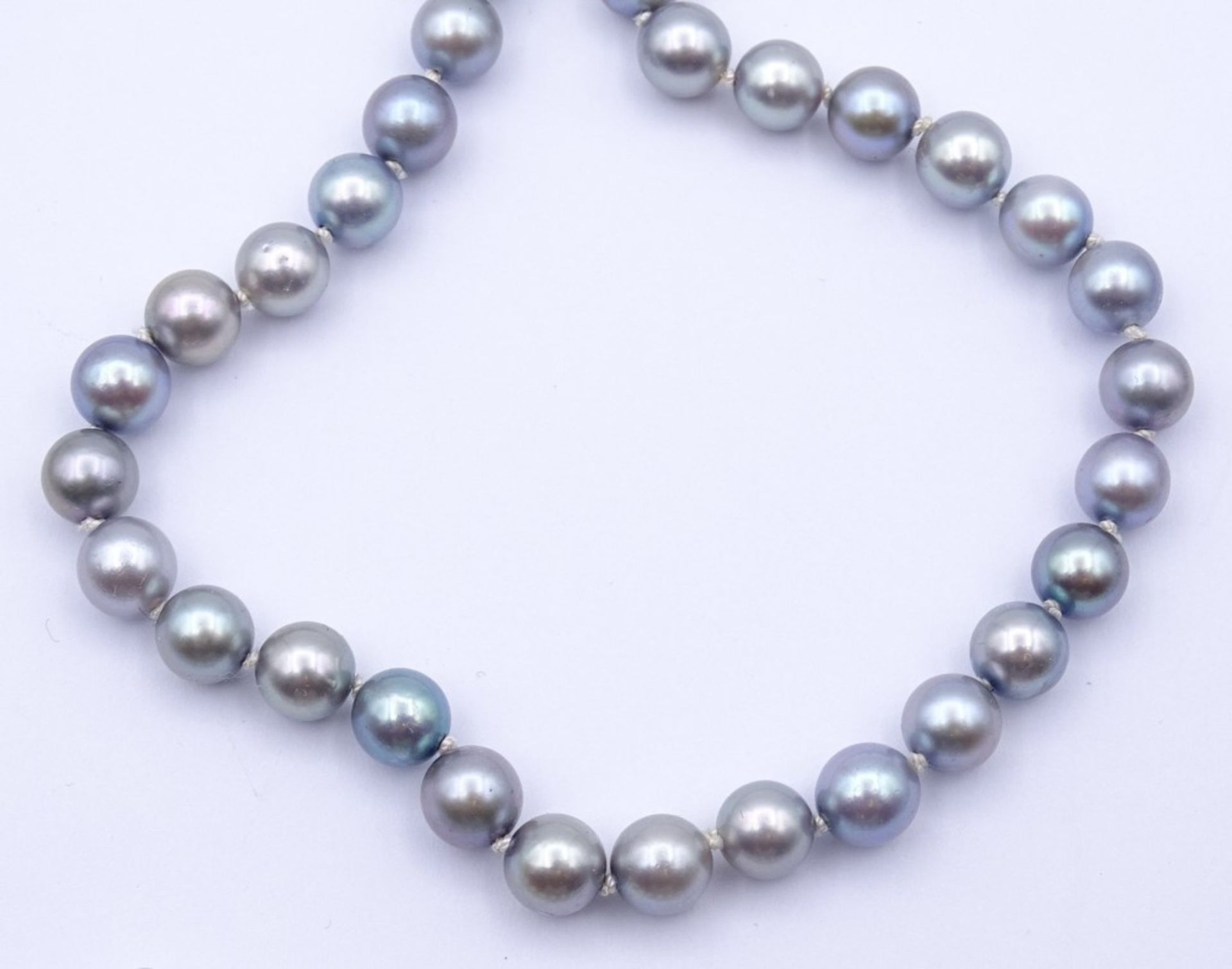 Graue Perlen Halskette ca.L- 74cm, 44,4gr. D- 6,5-6,9mm - Bild 3 aus 4